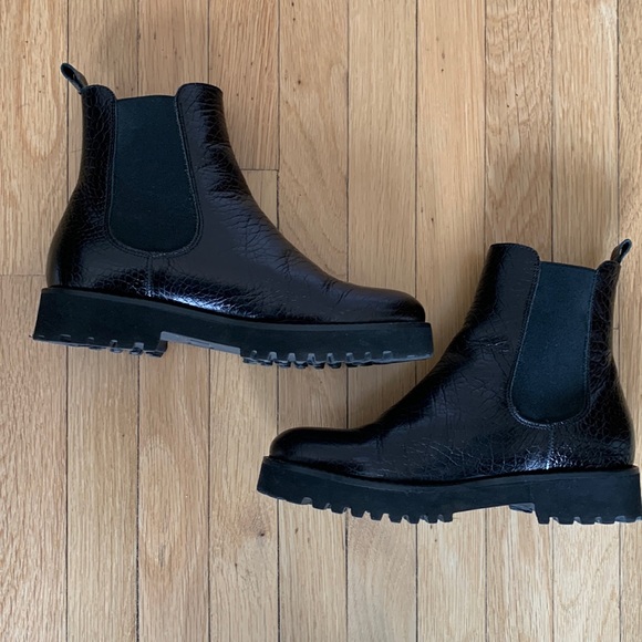 Andre Assous booties - Picture 7 of 9